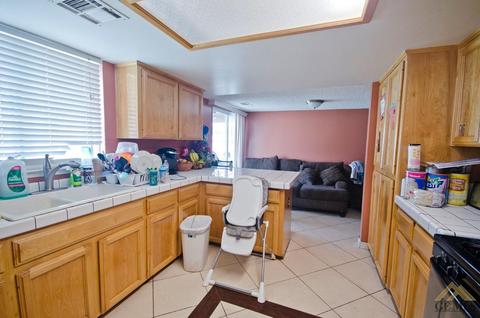 2113 S A St, Arvin, CA 93203 photo 10