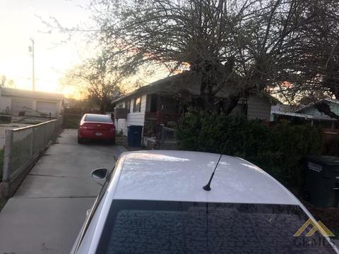107 Adams St, Taft, CA 93268 photo 2