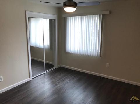 302 Tyler St, Taft, CA 93268 photo 13