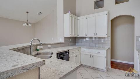 3703 Bathurst Ave, Bakersfield, CA 93313 photo 4