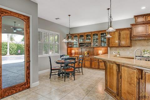 8708 Oak Hills Ave, Bakersfield, CA 93312 photo 5