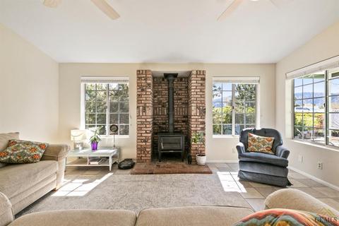 19904 Mesa Dr, Tehachapi, CA 93561 photo 17