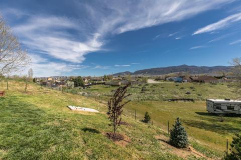 19904 Mesa Dr, Tehachapi, CA 93561 photo 5