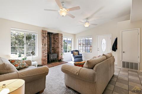 19904 Mesa Dr, Tehachapi, CA 93561 photo 18