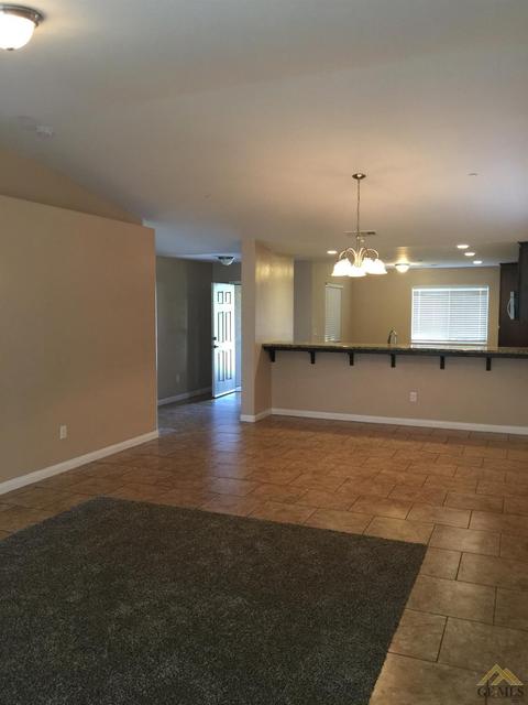 310 Goldspire Ct, Wasco, CA 93280 photo 10