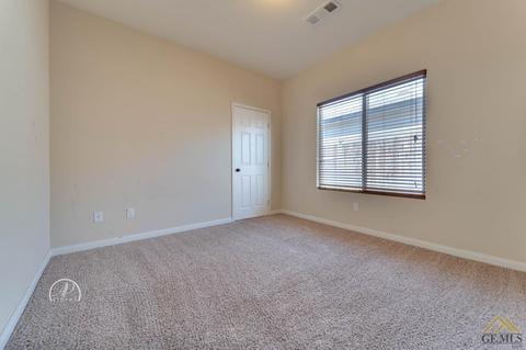 208 Heartnut St, Shafter, CA 93263 photo 20