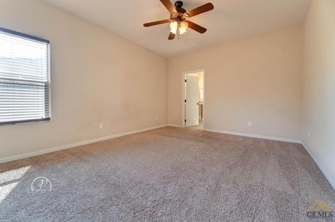 208 Heartnut St, Shafter, CA 93263 photo 7