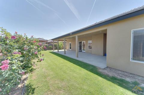 208 Heartnut St, Shafter, CA 93263 photo 23