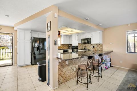20108 Clubview Dr, Tehachapi, CA 93561 photo 13
