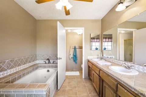 20108 Clubview Dr, Tehachapi, CA 93561 photo 28