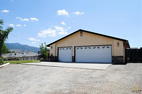 21811 Westwood Blvd, Tehachapi, CA 93561 photo 3