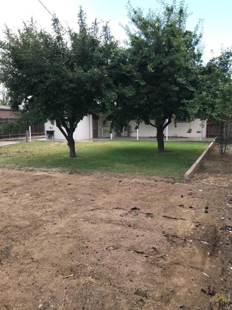 323 Easter St, Bakersfield, CA 93307 photo 27