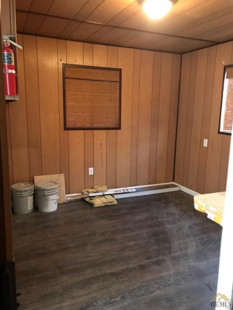 323 Easter St, Bakersfield, CA 93307 photo 19