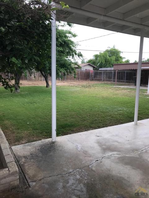 323 Easter St, Bakersfield, CA 93307 photo 26