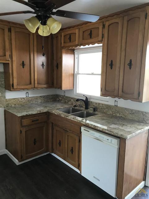 323 Easter St, Bakersfield, CA 93307 photo 6