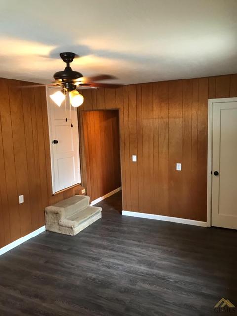 323 Easter St, Bakersfield, CA 93307 photo 15