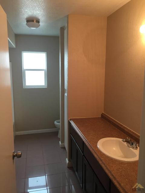 816 E 19th St, Bakersfield, CA 93305 photo 19