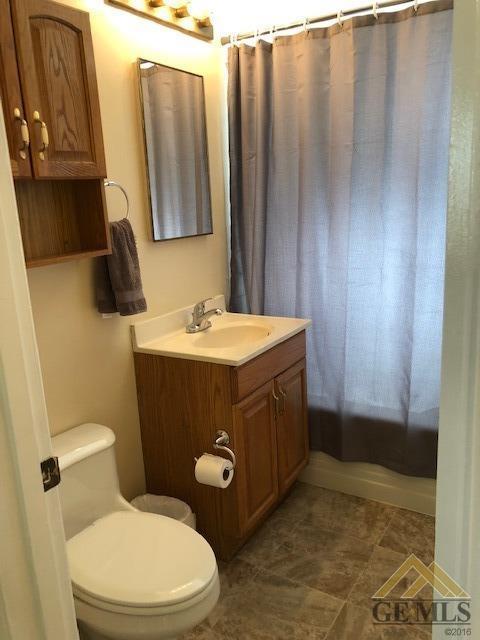 100 Franklin Ave, Taft, CA 93268 photo 12