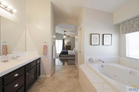 515 Flathead River Ct, Bakersfield, CA 93312 photo 21