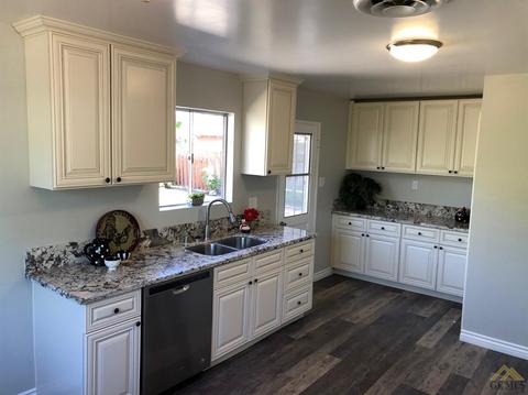 216 Madison St, Taft, CA 93268 photo 3