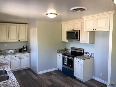 216 Madison St, Taft, CA 93268 photo 4