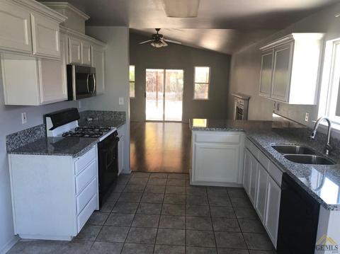 2160 Piazza St, Delano, CA 93215 photo 4