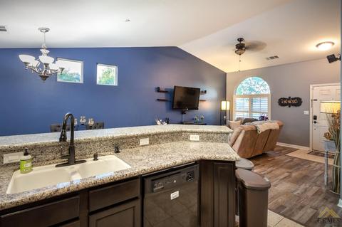 3911 Rockcreek Ct, Bakersfield, CA 93311 photo 11