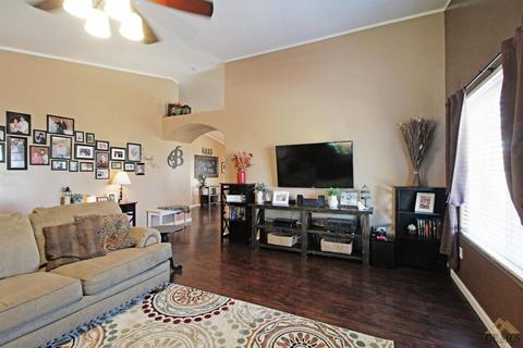 109 Brandon Ave, Taft, CA 93268 photo 6