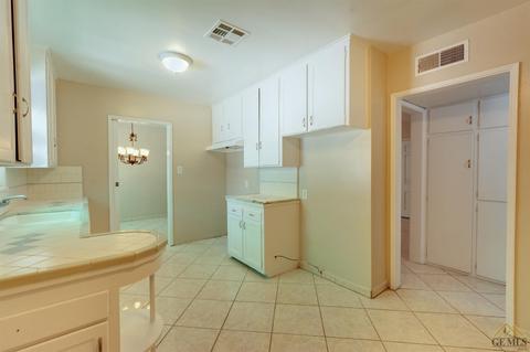 101 Franklin Ave, Taft, CA 93268 photo 13