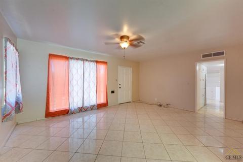 101 Franklin Ave, Taft, CA 93268 photo 5