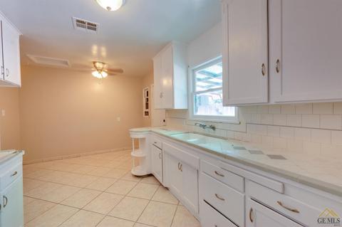 101 Franklin Ave, Taft, CA 93268 photo 10