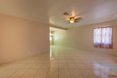 101 Franklin Ave, Taft, CA 93268 photo 3
