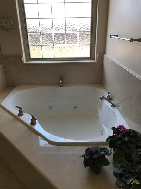 403 Savannah Pl, Tehachapi, CA 93561 photo 6