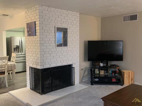 306 E Lucard St, Taft, CA 93268 photo 8