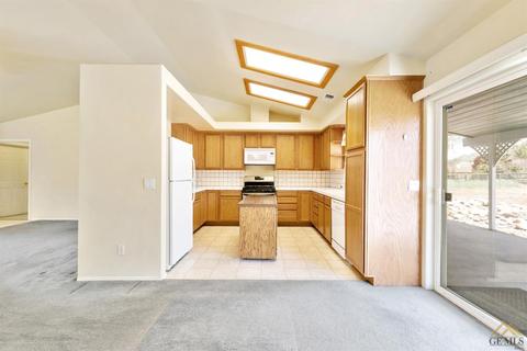 17921 Tanforan Dr, Tehachapi, CA 93561 photo 7