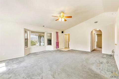 17921 Tanforan Dr, Tehachapi, CA 93561 photo 3