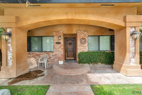 545 Willow St, Shafter, CA 93263 photo 4