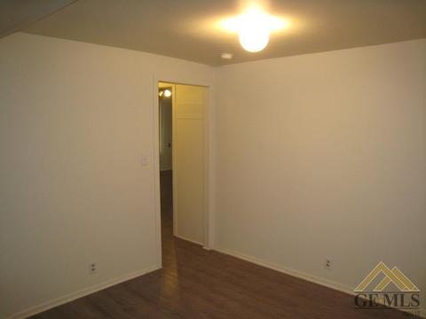 607 Taylor St, Taft, CA 93268 photo 12