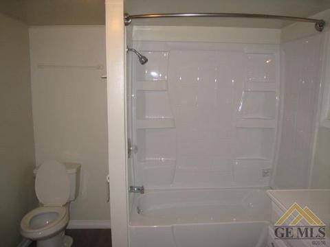 607 Taylor St, Taft, CA 93268 photo 8