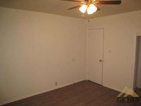 607 Taylor St, Taft, CA 93268 photo 9