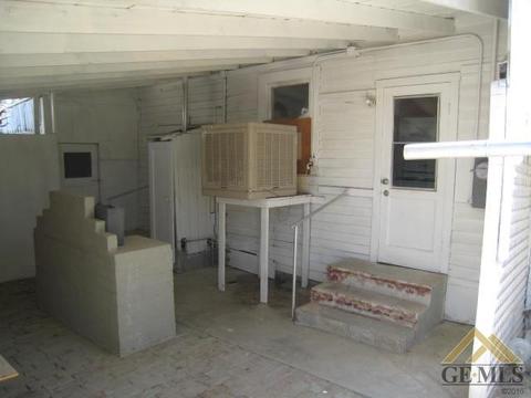 607 Taylor St, Taft, CA 93268 photo 14