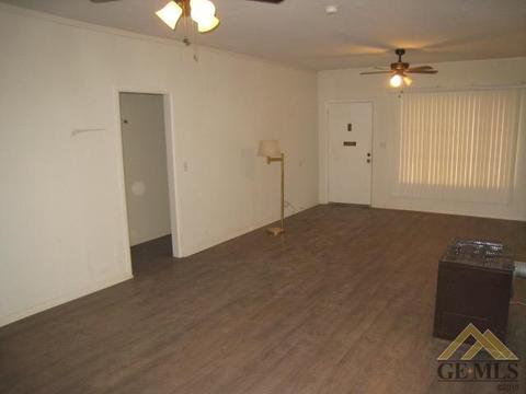 607 Taylor St, Taft, CA 93268 photo 6