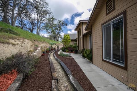 24600 Paramount Dr, Tehachapi, CA 93561 photo 7