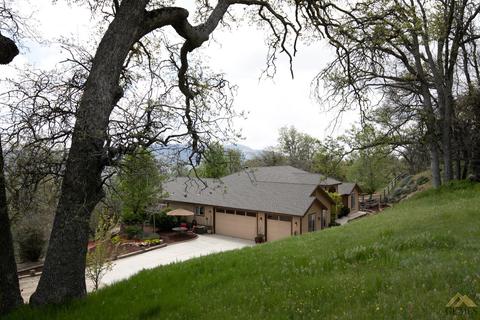 24600 Paramount Dr, Tehachapi, CA 93561 photo 4