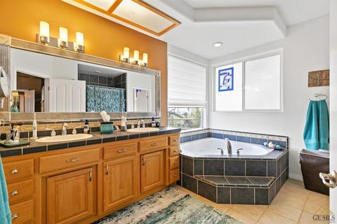 24600 Paramount Dr, Tehachapi, CA 93561 photo 24