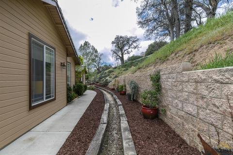 24600 Paramount Dr, Tehachapi, CA 93561 photo 6