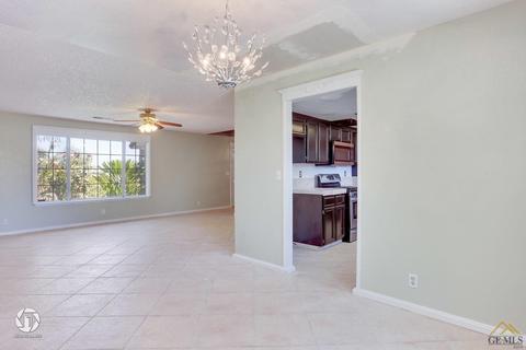 2041 5th Ave, Delano, CA 93215 photo 14