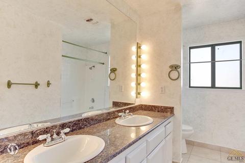2041 5th Ave, Delano, CA 93215 photo 29