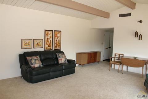 436 Plumtree Dr, Arvin, CA 93203 photo 7