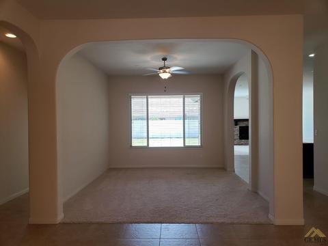 2920 Barrowby St, Bakersfield, CA 93311 photo 9